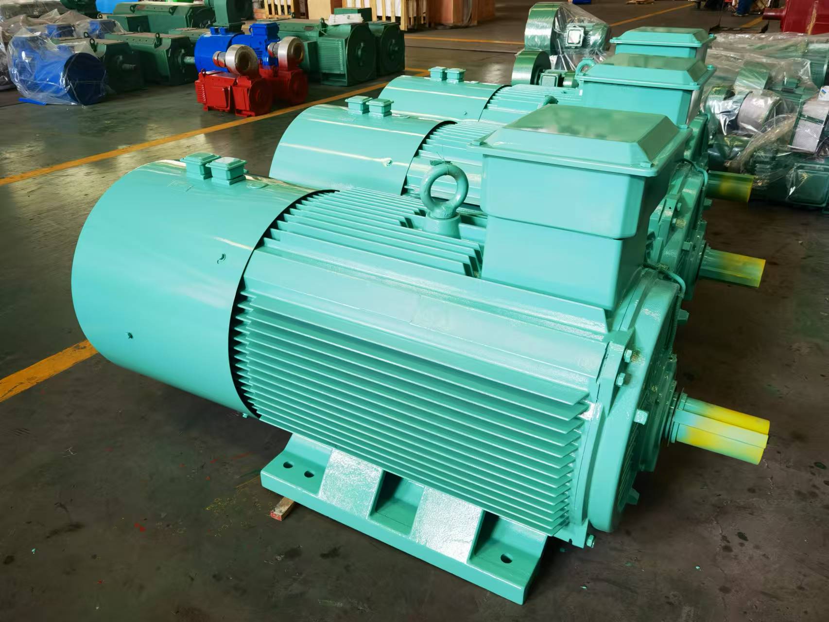 交流电机成品库4